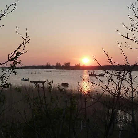 Rotmilan 度假居 *